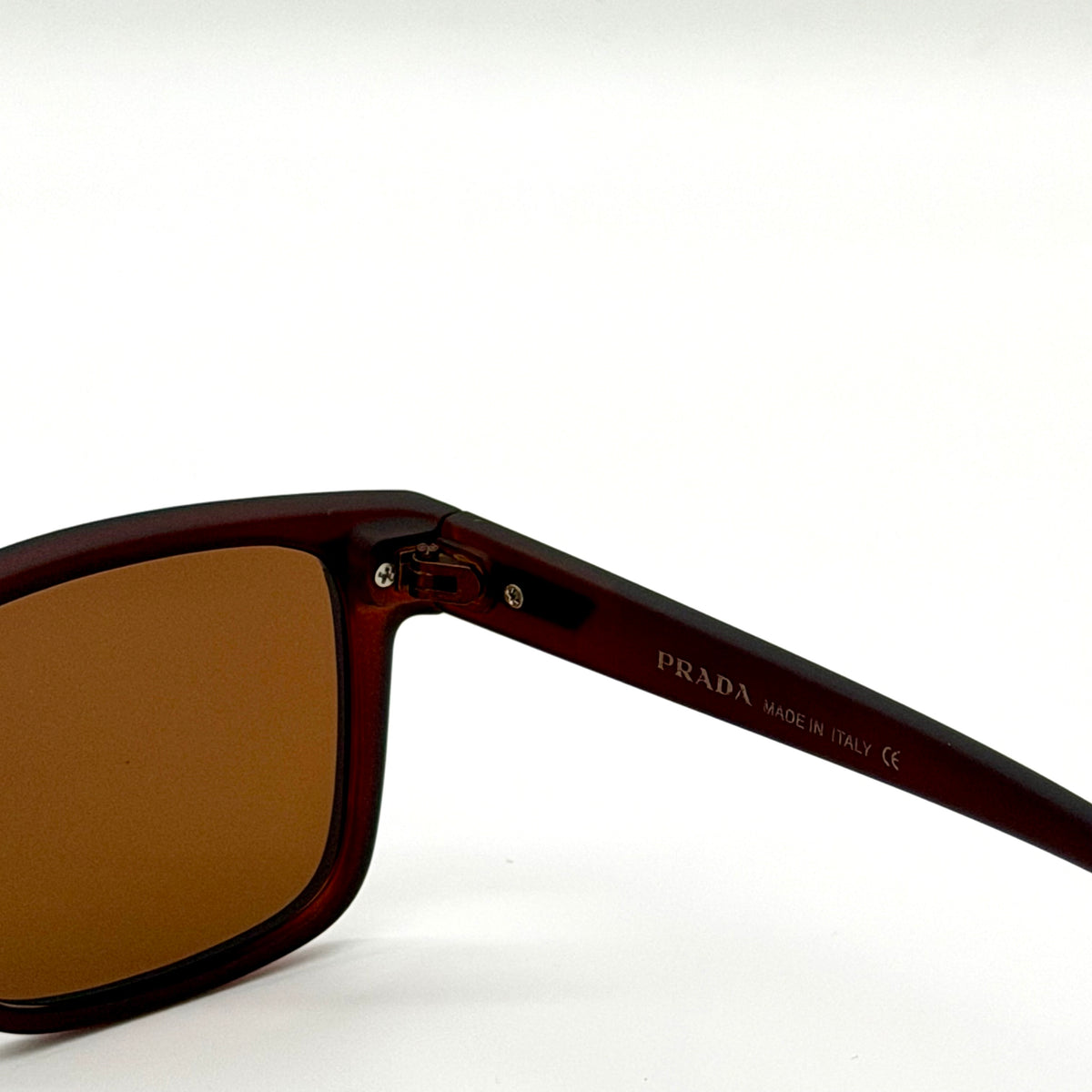 Prada” 1