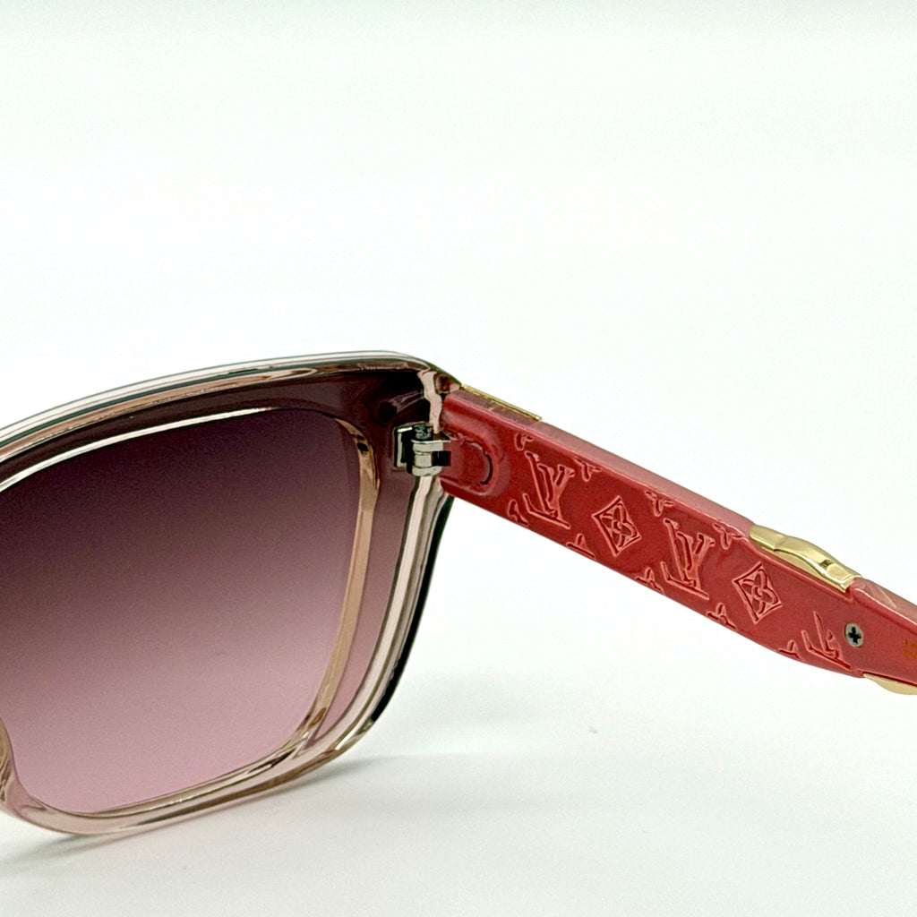 Louis Vuitton” 2