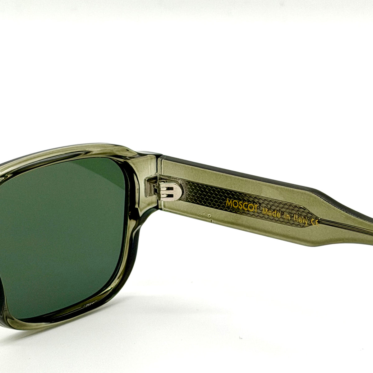 Moscot” 2