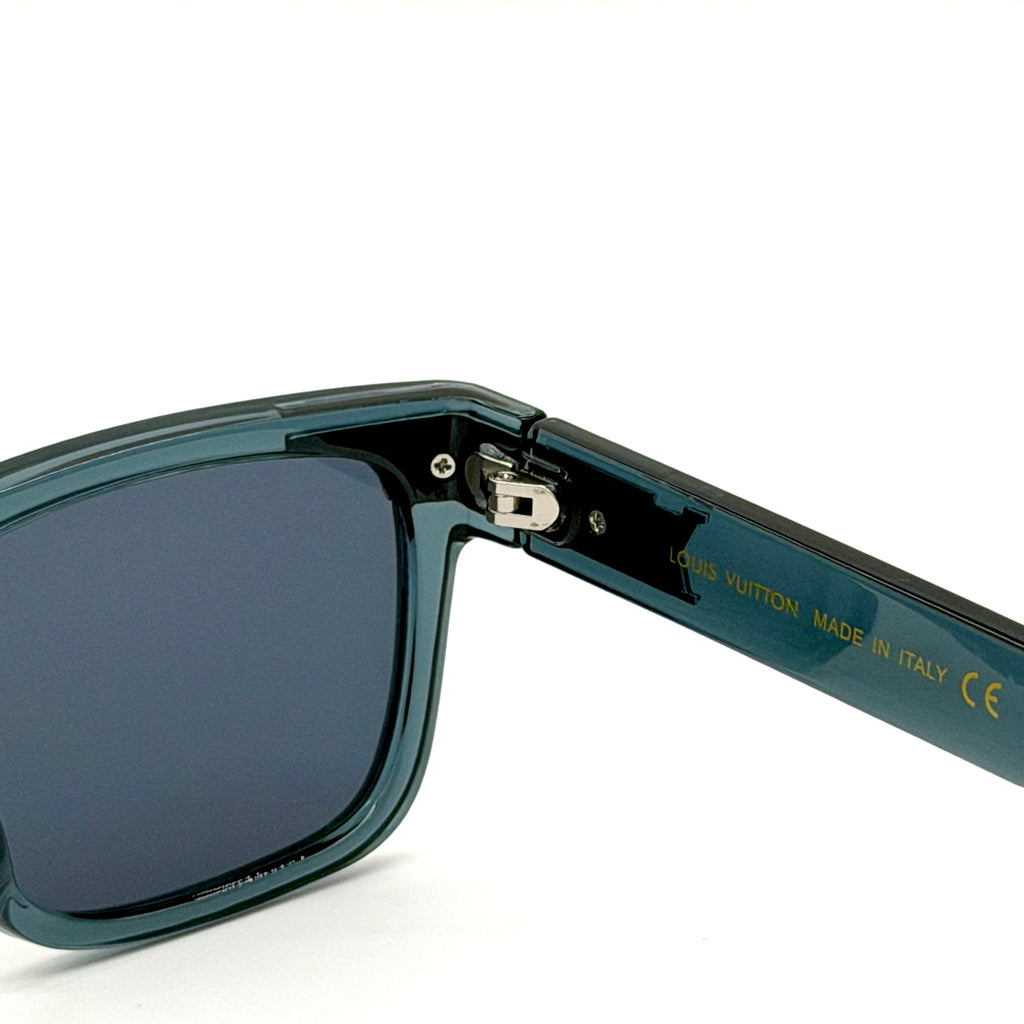 Louis Vuitton” 2