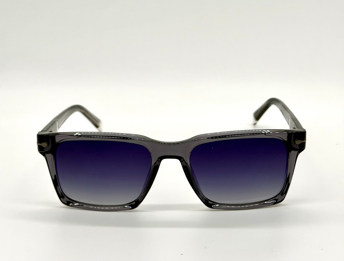 PRADA 1*