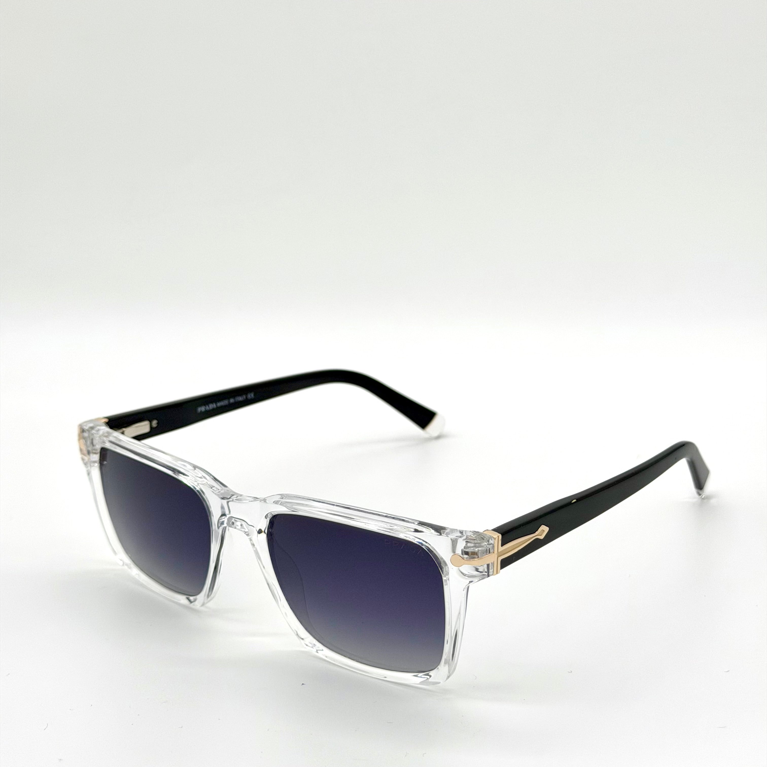 PRADA 1*