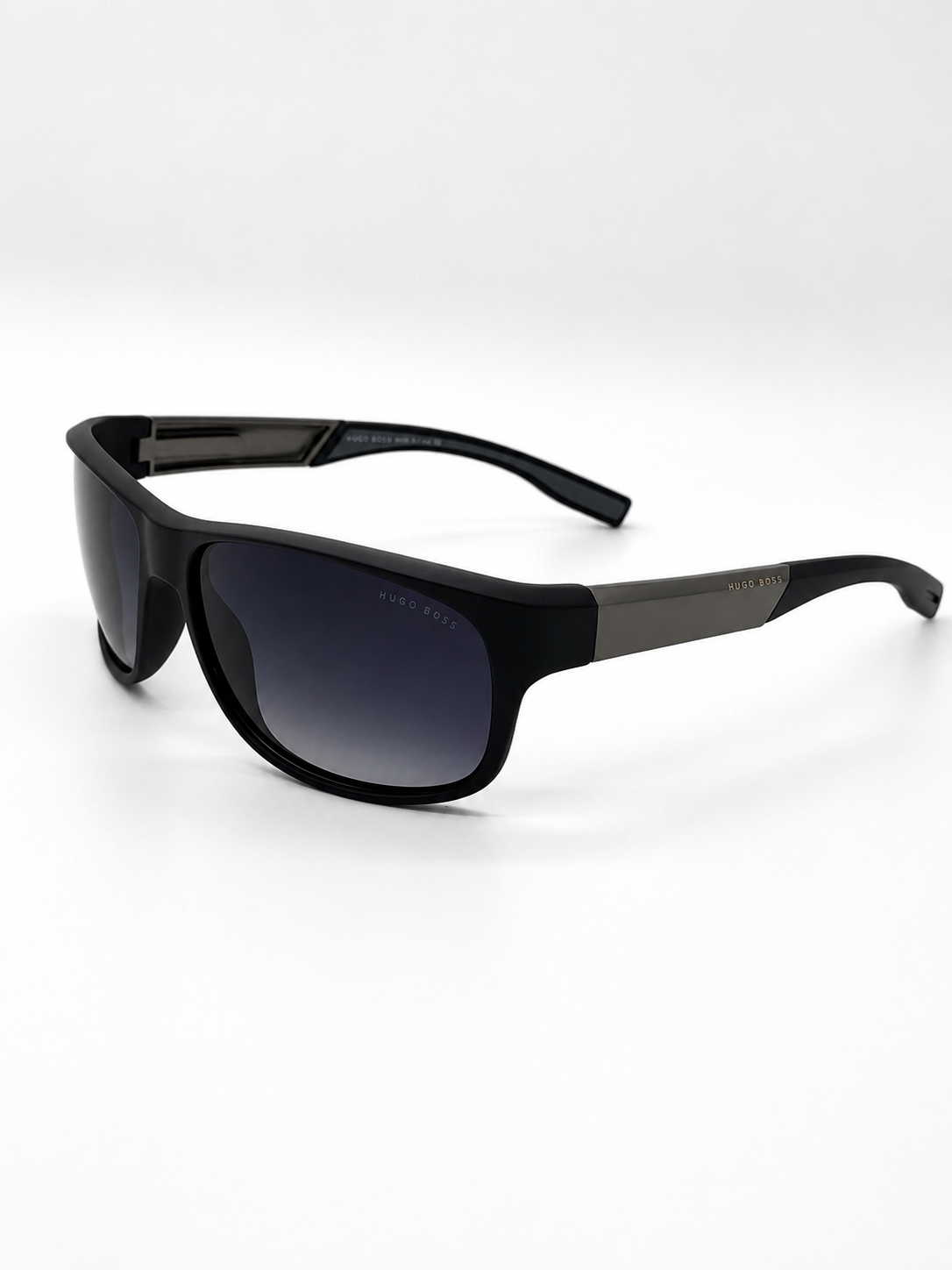 Hugo Boss3*