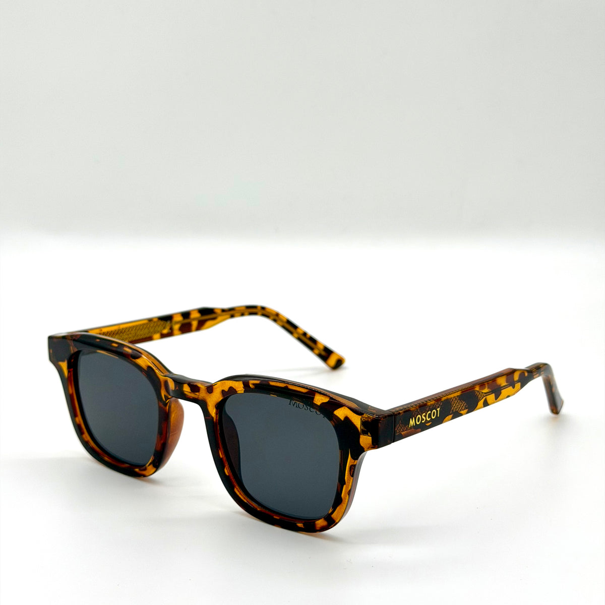 Moscot” 1