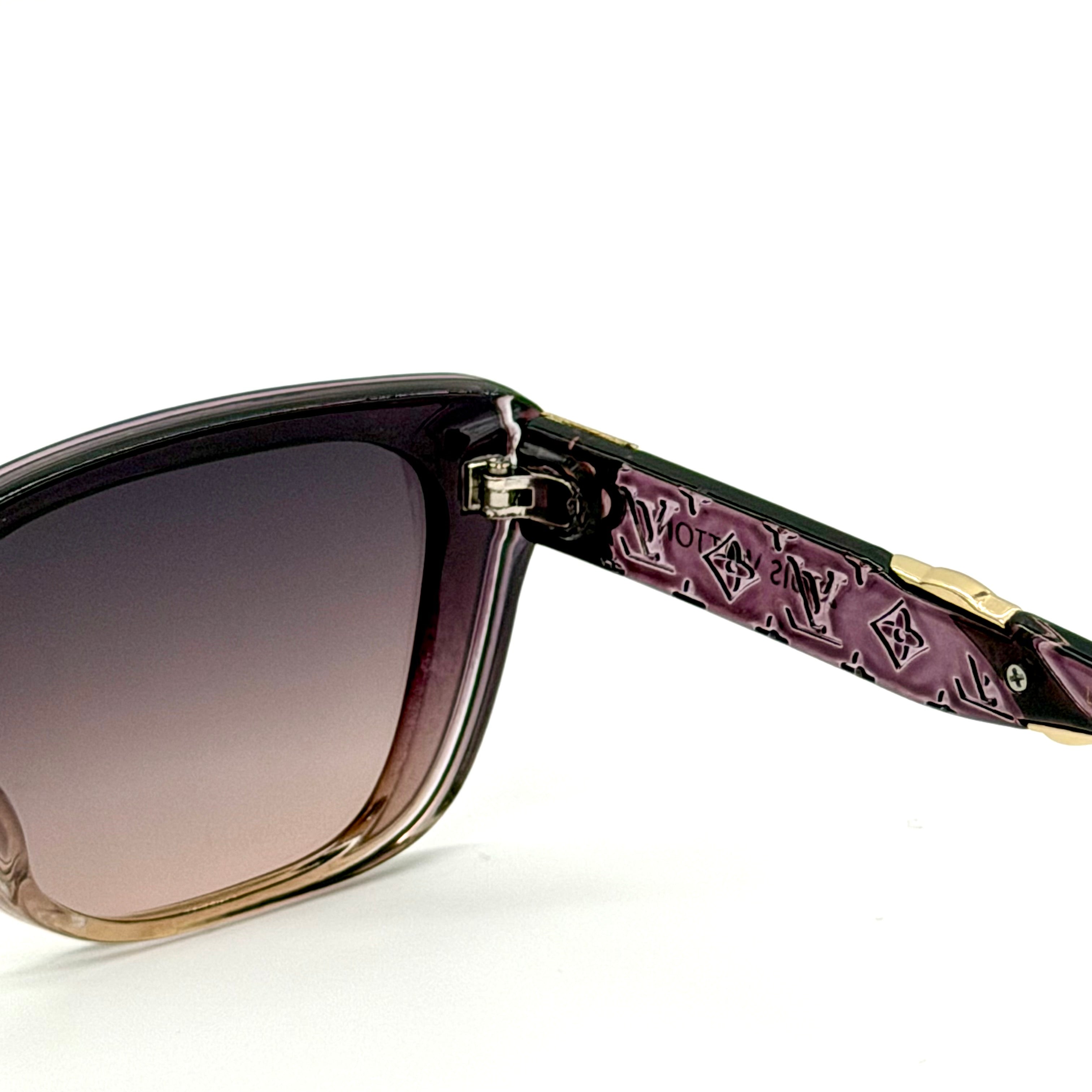 Louis Vuitton” 2