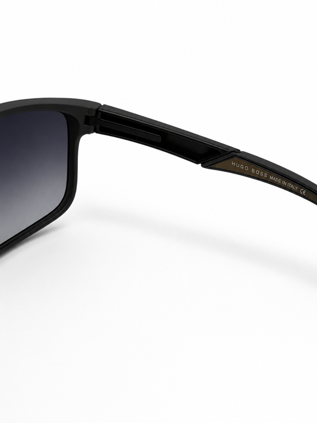 Hugo Boss4*