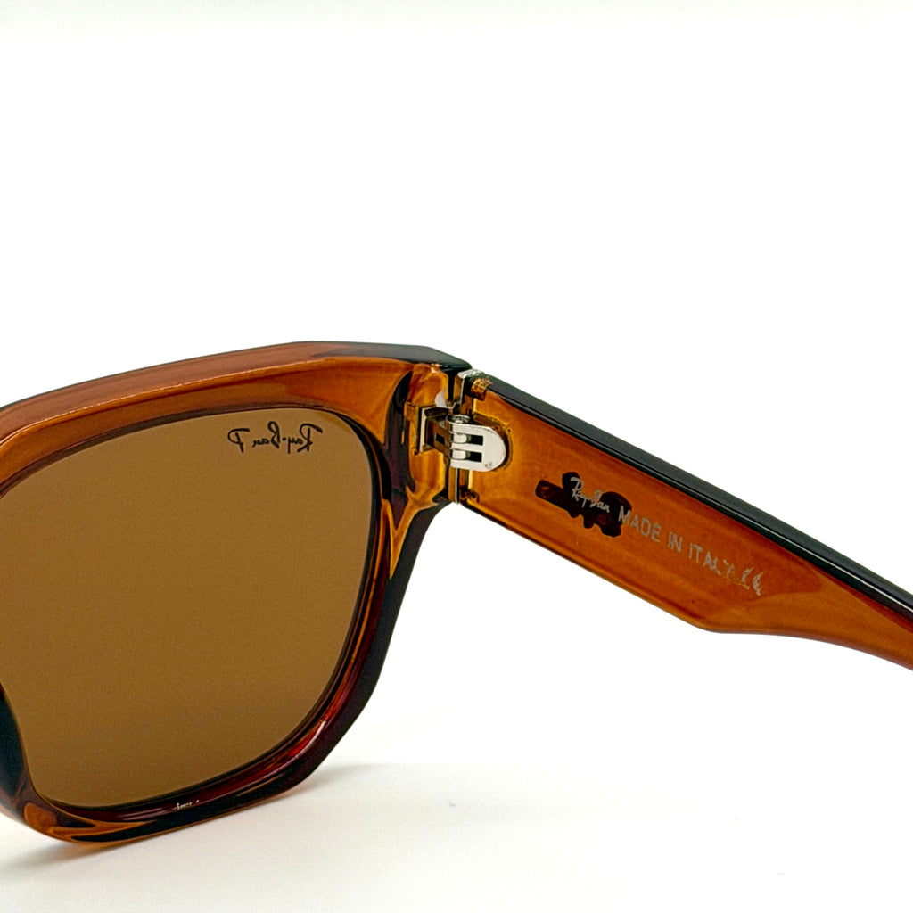 Rayban Ferrari” 1
