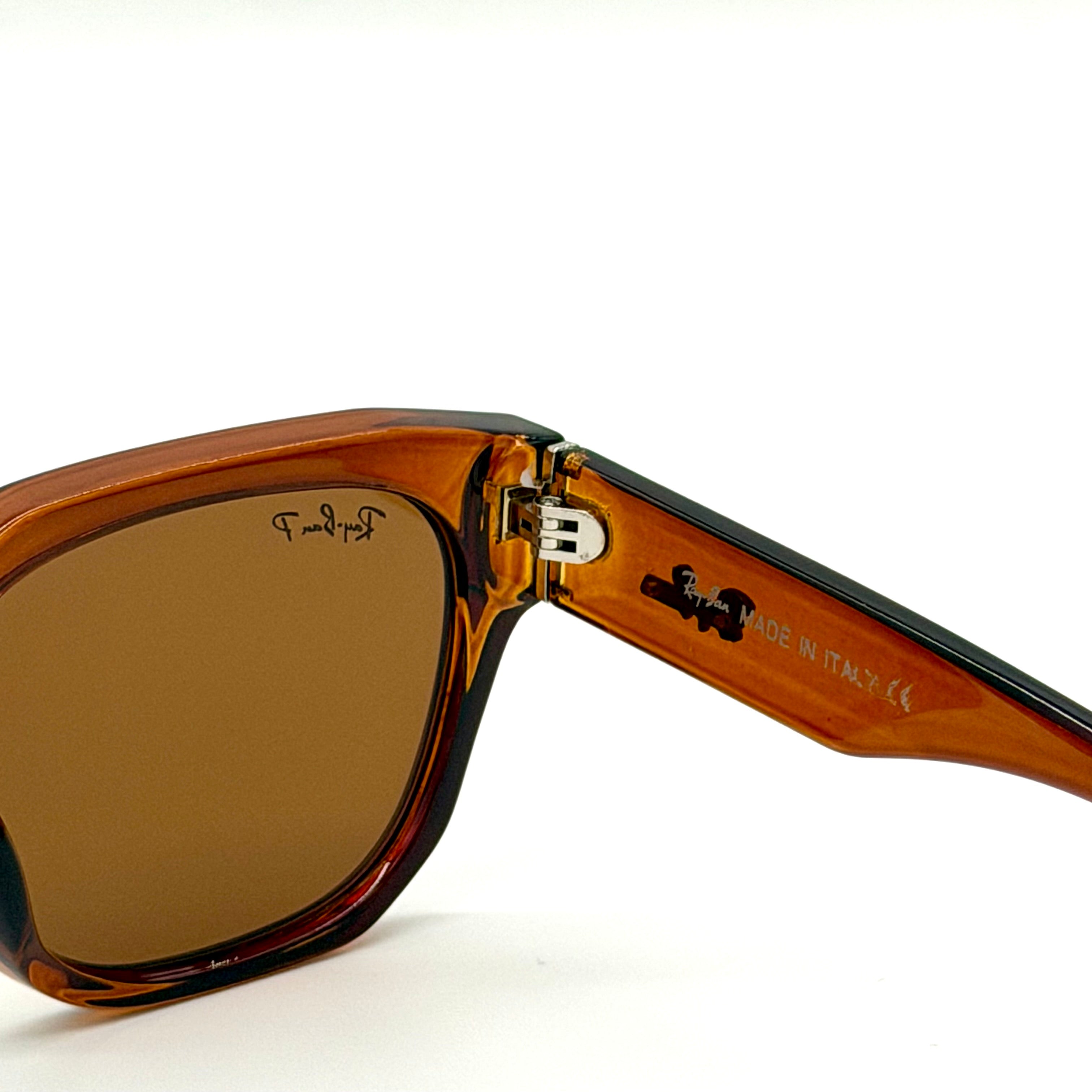 Rayban Ferrari” 1