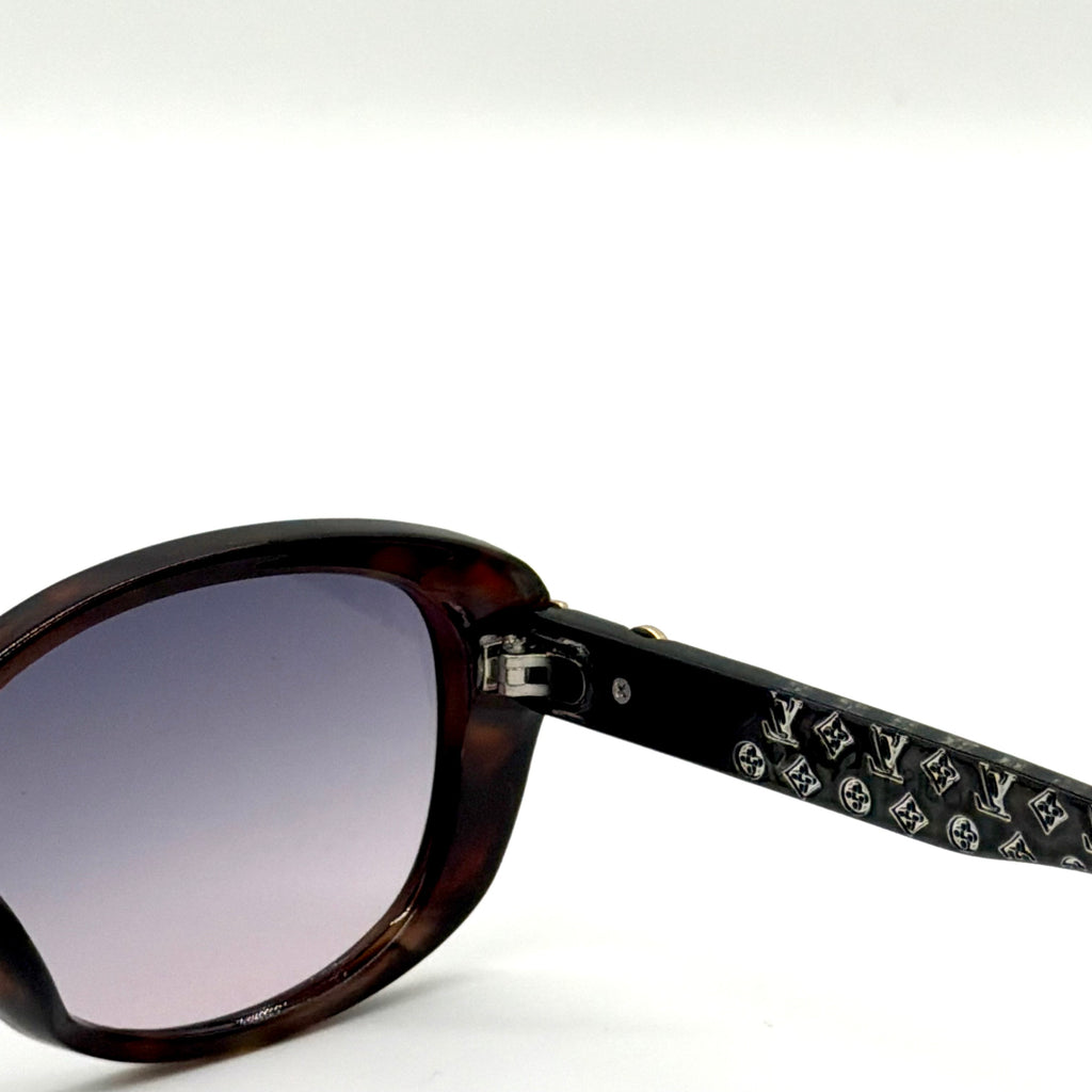 Louis Vuitton” 3