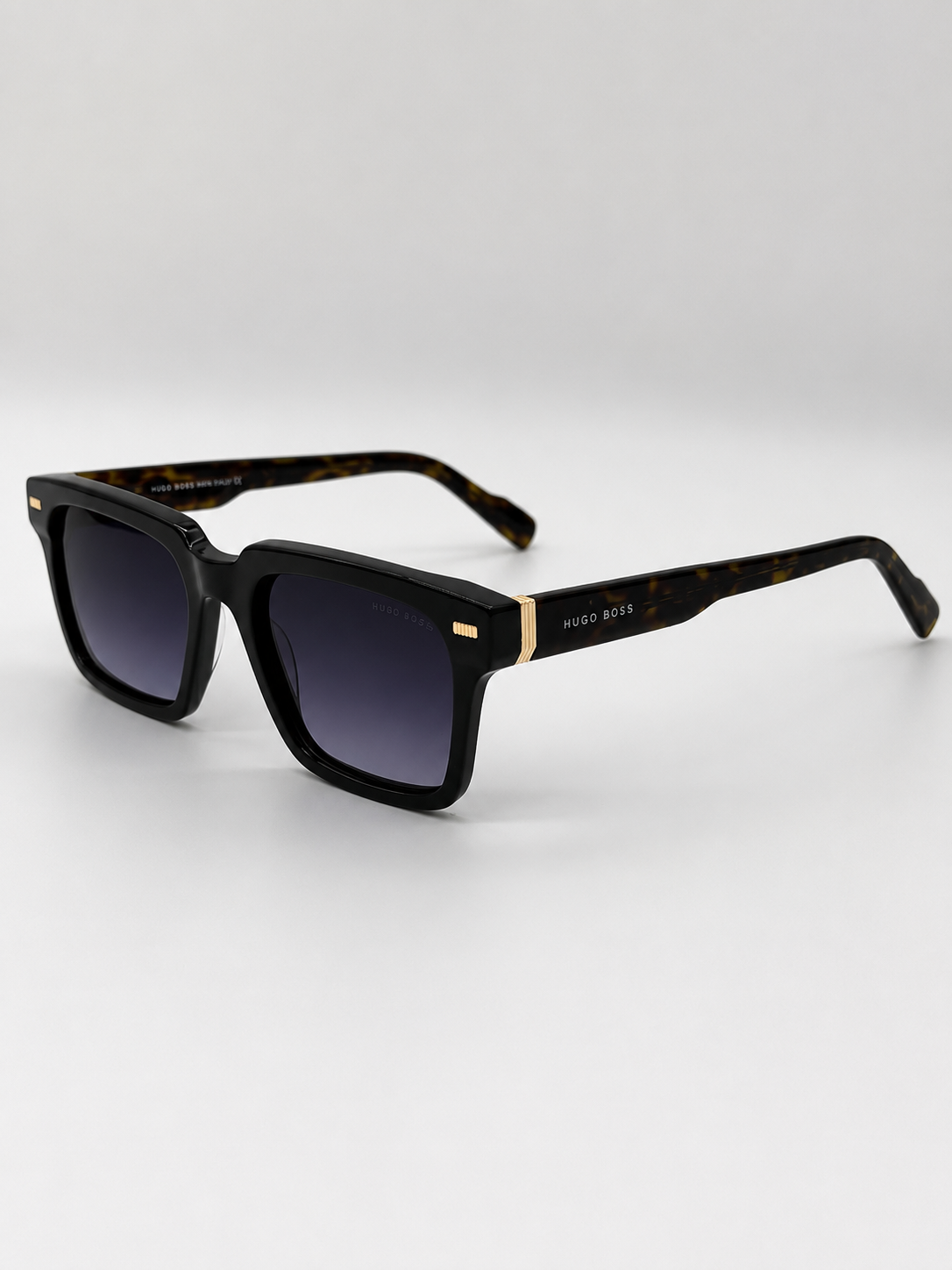 Hugo Boss1*