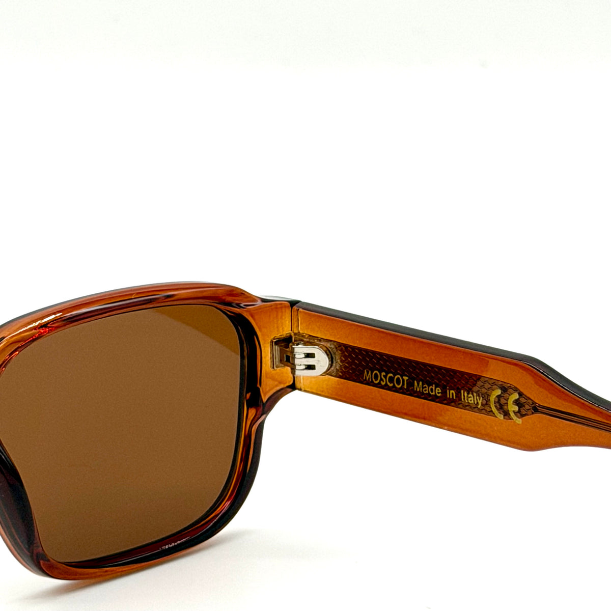 Moscot” 2